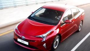 Prius Хэтчбек