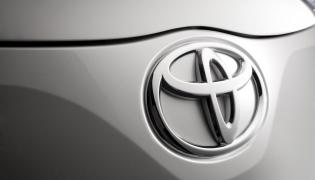 На заводе Toyota введут вторую смену