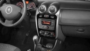 Новый салон Renault Logan