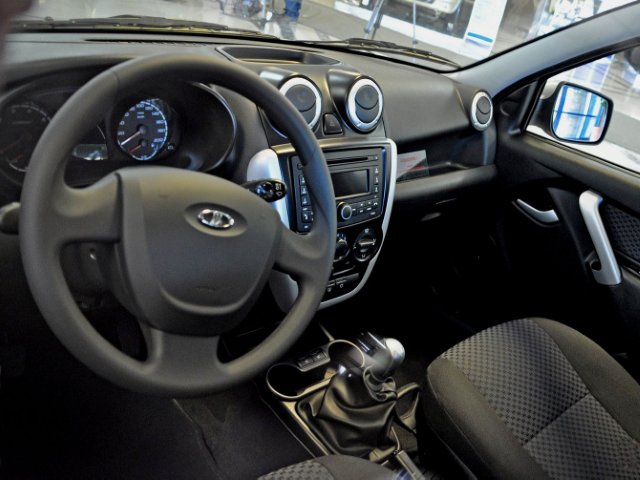 Комплектации, цены на Lada Granta 2013/Лада Гранта - Седан. Первые ...