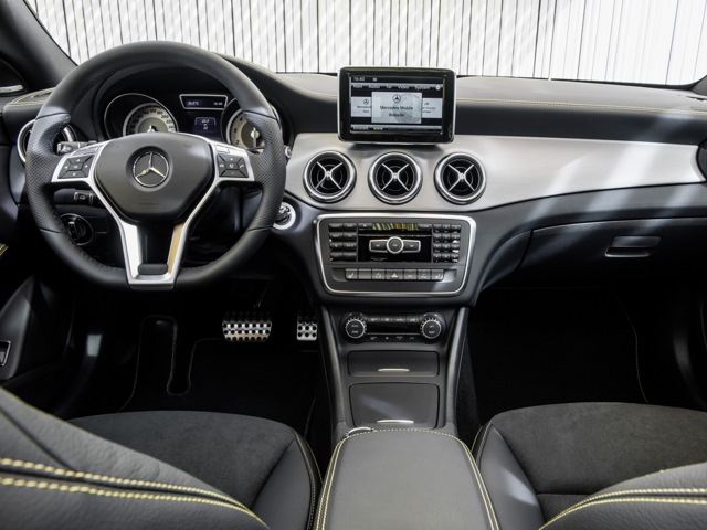 Mercedes -Benz CLA