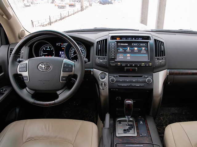 Комплектации, цены на Toyota Land Cruiser 200 2012/Тойота Ланд Крузер ...